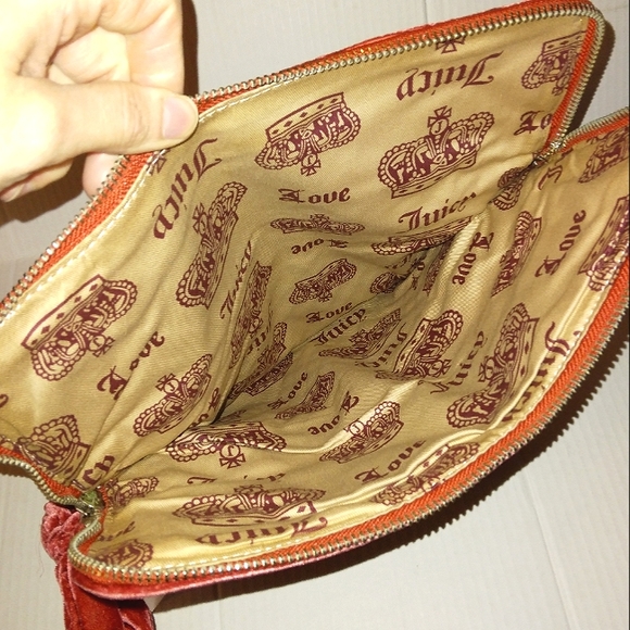 NWT☆JUICY COUTURE☆Oversized Foldover Quilted Velour Bow Clutch☆Beautiful☆Rare☆ - Picture 12 of 16